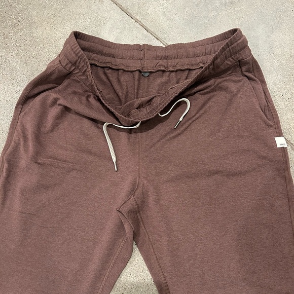 Vuori Performance Jogger - Huckleberry Heather - Picture 3 of 4